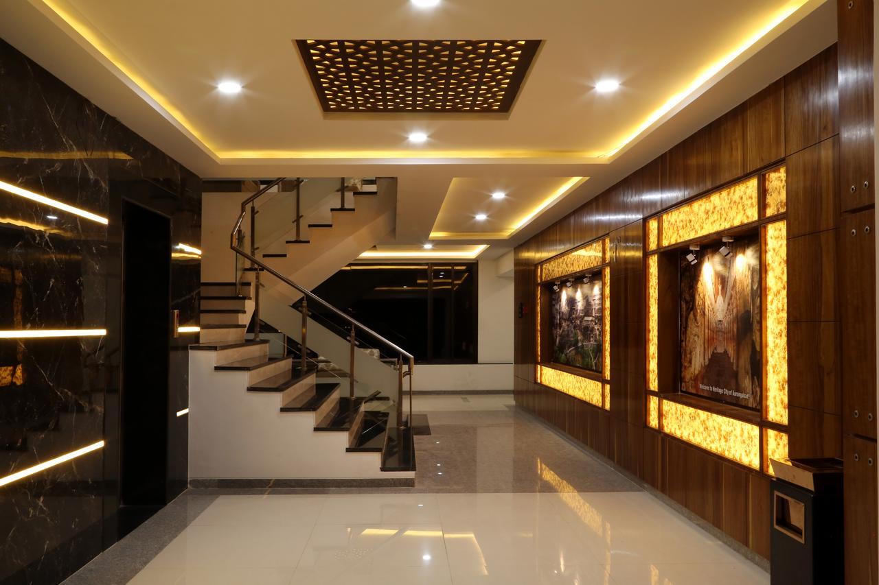 Hotel Atithi Aurangābād Extérieur photo